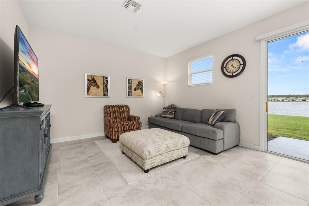 For Sale: $374,900 (3 beds, 2 baths, 1797 Square Feet)