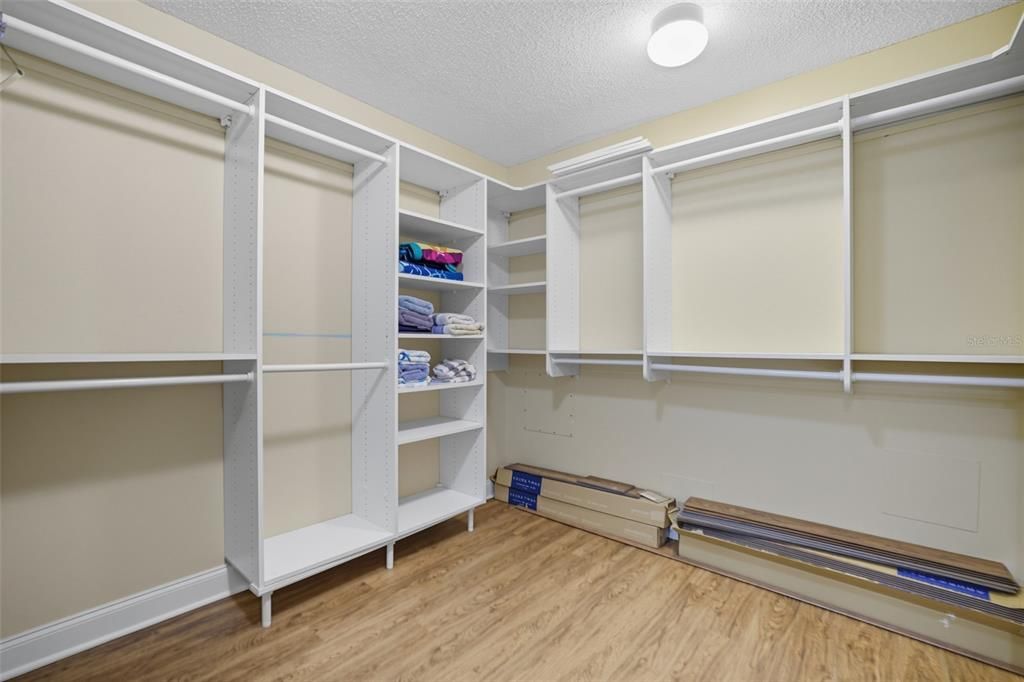 На продажу: $469,000 (3 спален, 2 ванн, 2069 Квадратных фут)