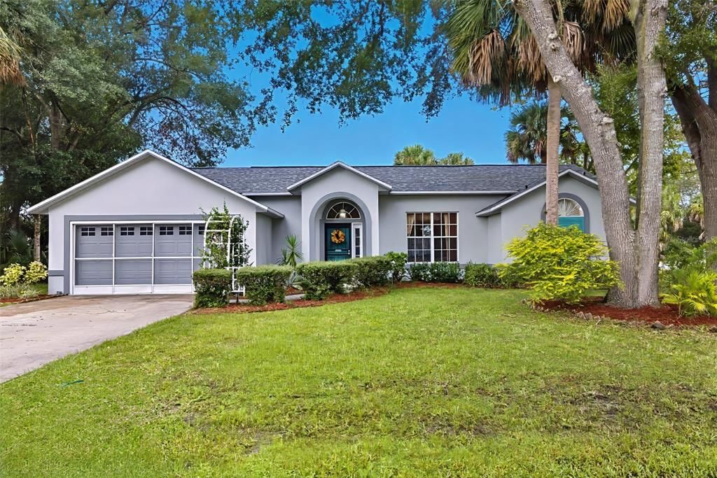 Recently Sold: $320,000 (3 beds, 2 baths, 1398 Square Feet)