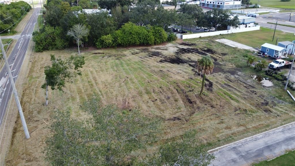 En Venta: $1,350,000 (1.30 acres)