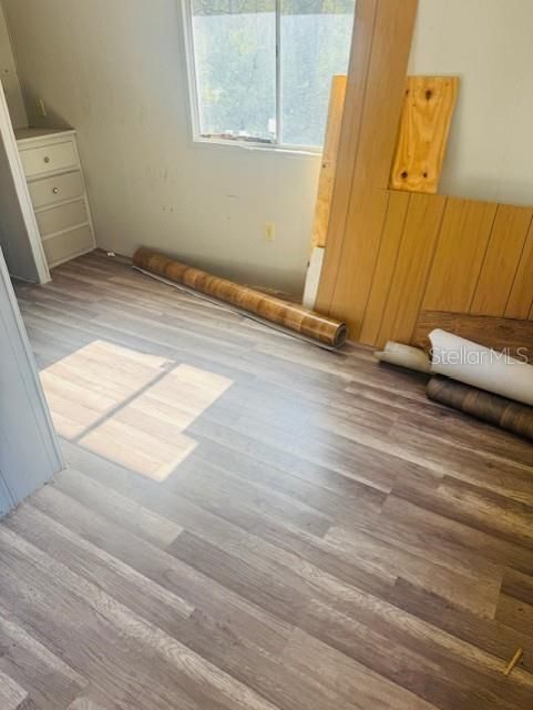 Под контрактом: $155,900 (4 спален, 2 ванн, 1400 Квадратных фут)
