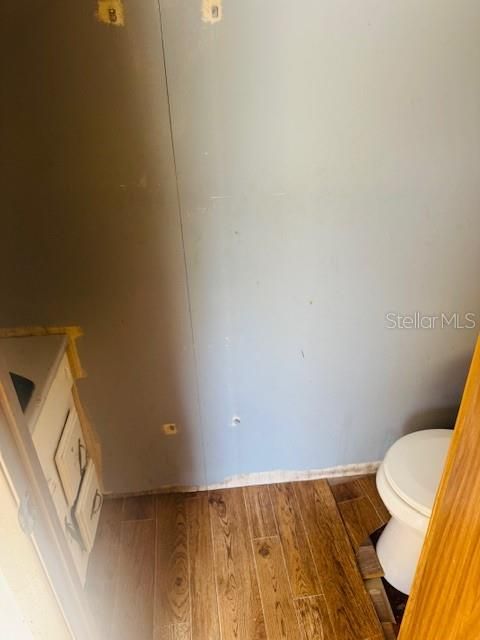 Под контрактом: $155,900 (4 спален, 2 ванн, 1400 Квадратных фут)