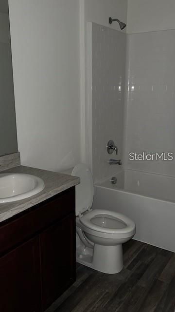 Activo con contrato: $1,850 (4 camas, 2 baños, 1802 Pies cuadrados)