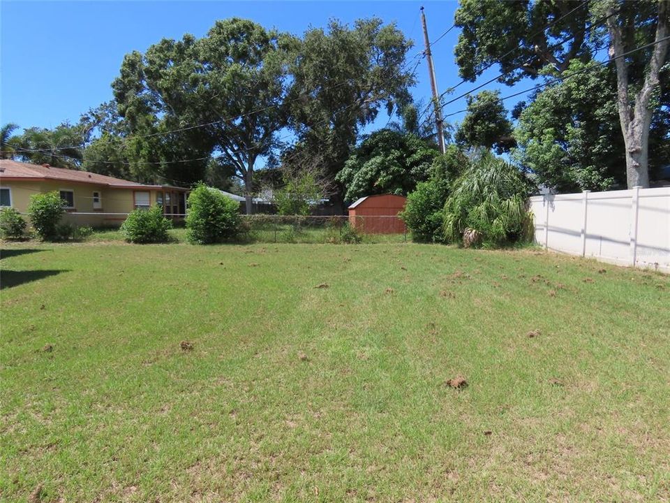 Active With Contract: $234,000 (2 beds, 2 baths, 936 Square Feet)