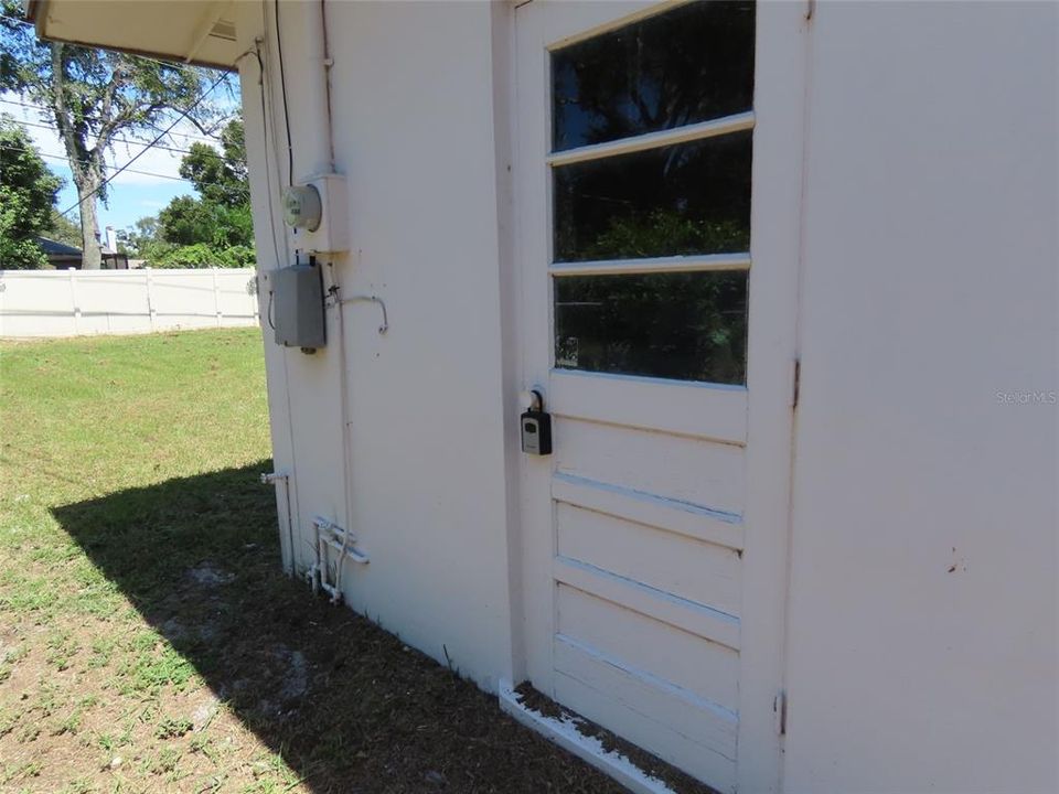 Active With Contract: $234,000 (2 beds, 2 baths, 936 Square Feet)