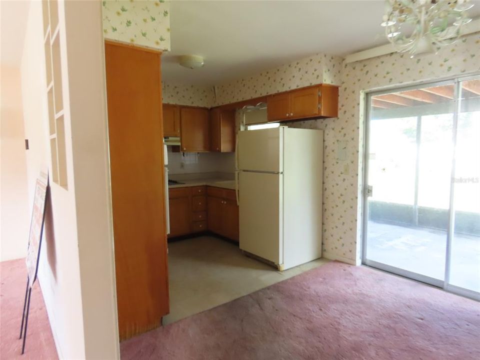 Active With Contract: $234,000 (2 beds, 2 baths, 936 Square Feet)