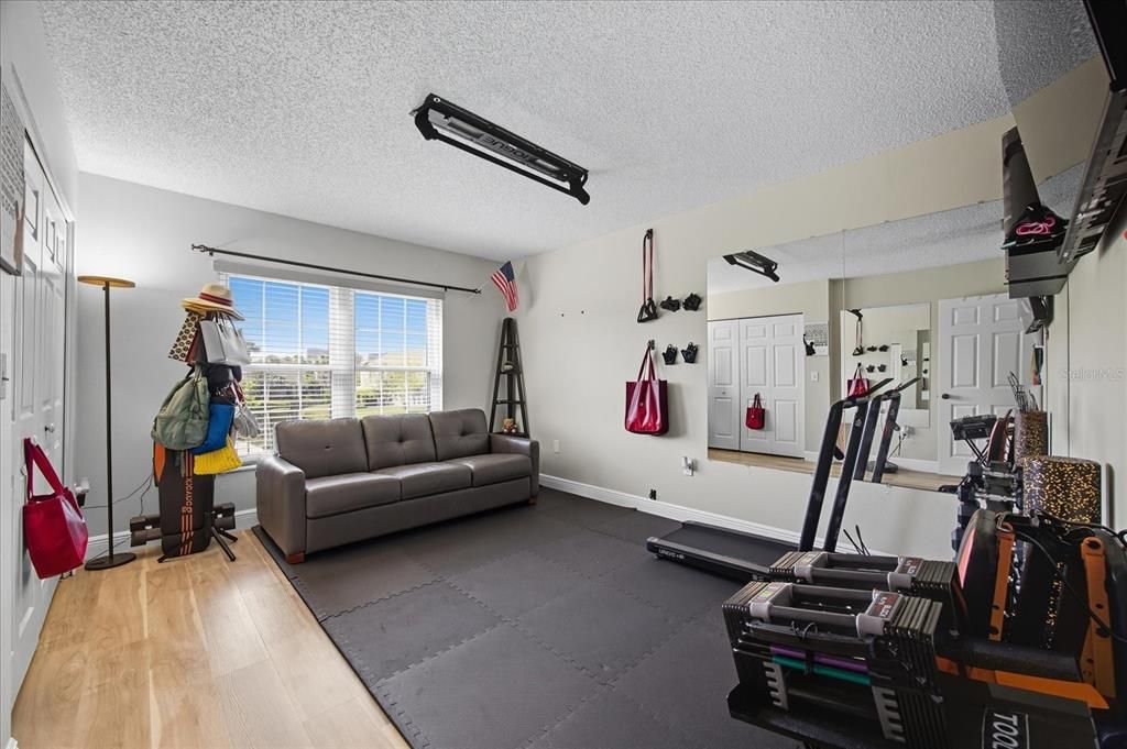 Active With Contract: $289,000 (2 beds, 2 baths, 1185 Square Feet)