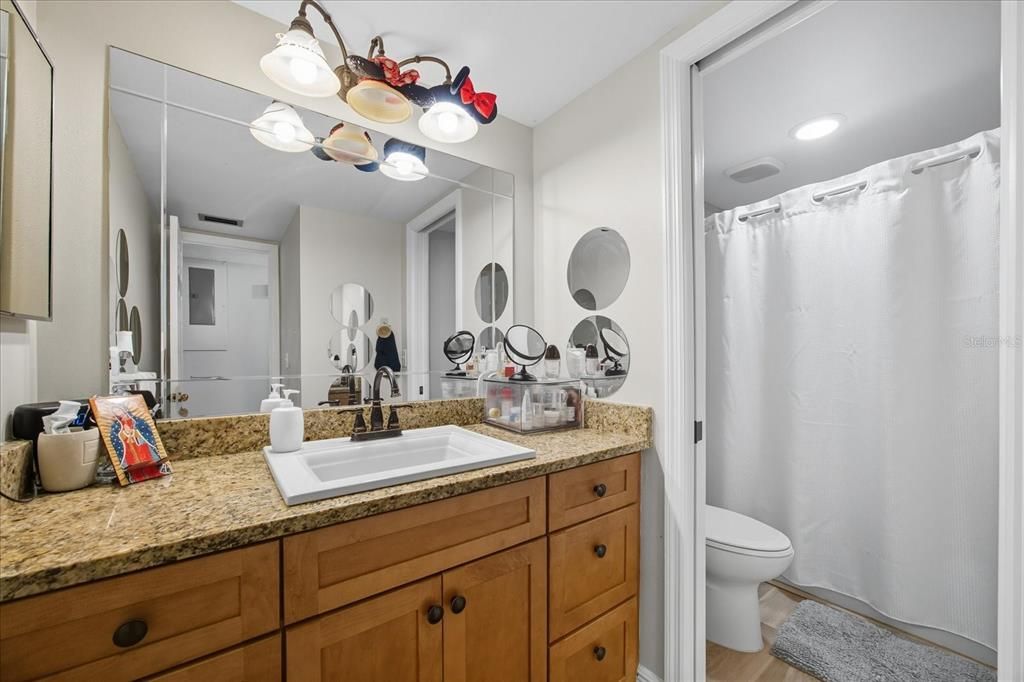 Active With Contract: $289,000 (2 beds, 2 baths, 1185 Square Feet)