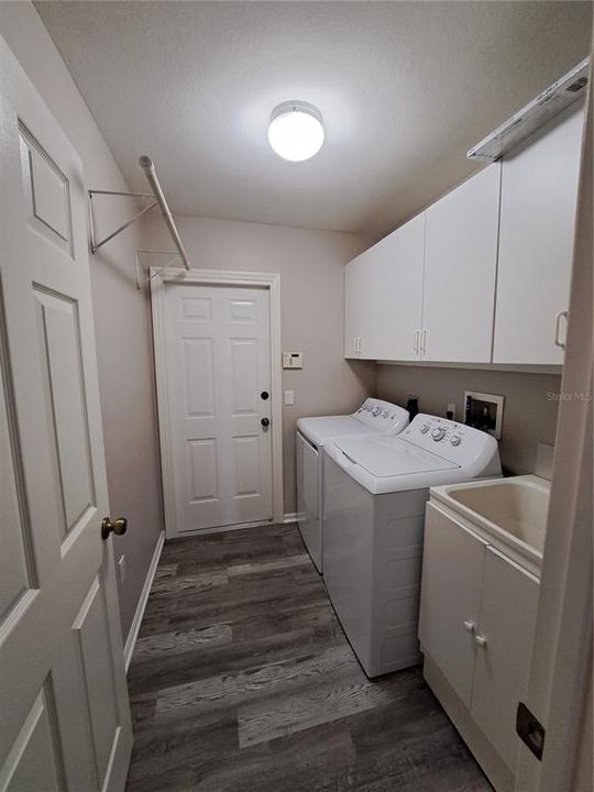 For Rent: $2,000 (3 beds, 2 baths, 1280 Square Feet)