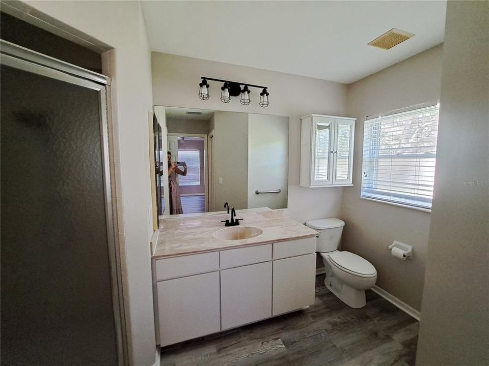 For Rent: $2,000 (3 beds, 2 baths, 1280 Square Feet)