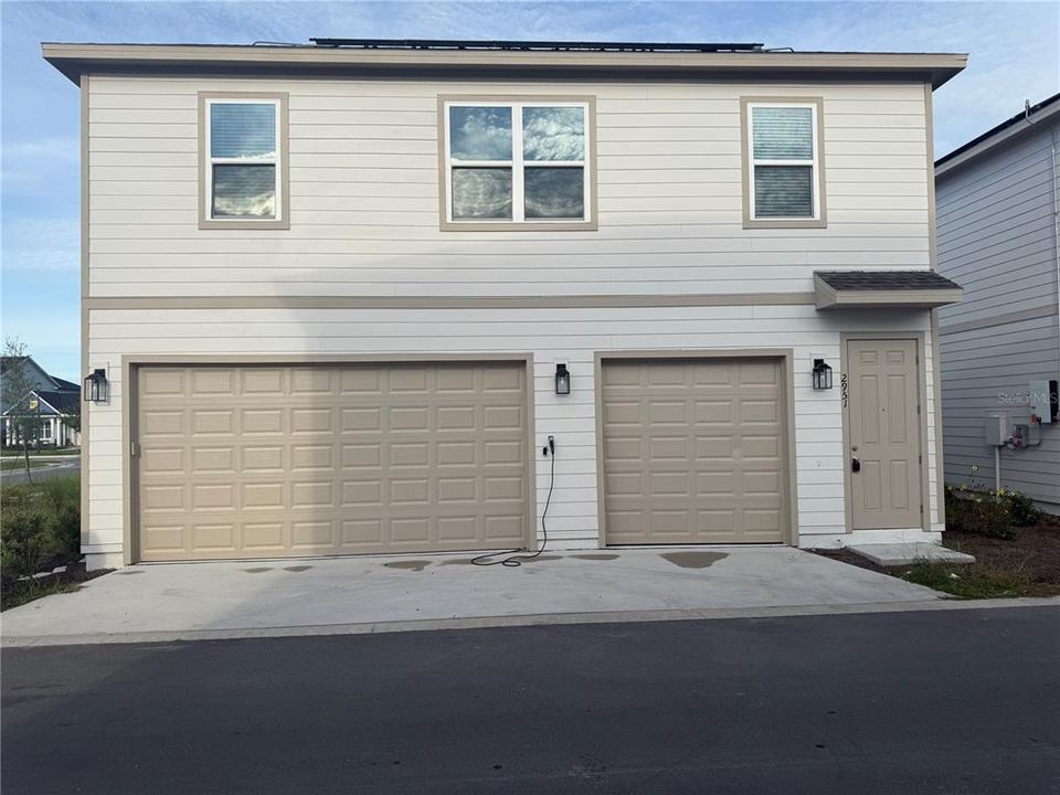 Под контрактом: $1,600 (1 спален, 1 ванн, 800 Квадратных фут)