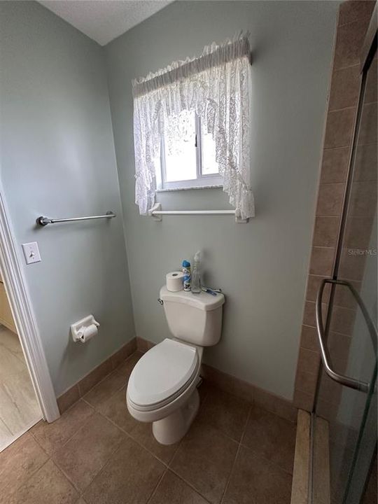 В аренду: $2,000 (2 спален, 2 ванн, 1570 Квадратных фут)