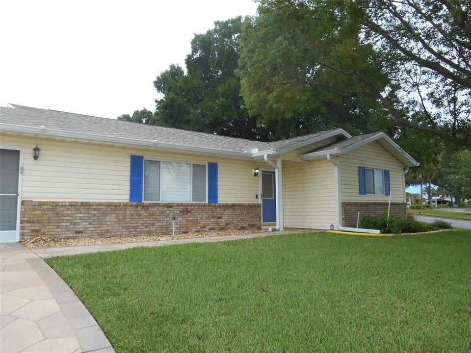 В аренду: $2,000 (2 спален, 2 ванн, 1570 Квадратных фут)