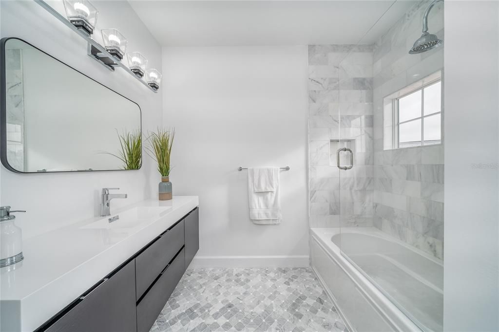 For Sale: $3,194,888 (5 beds, 6 baths, 5423 Square Feet)