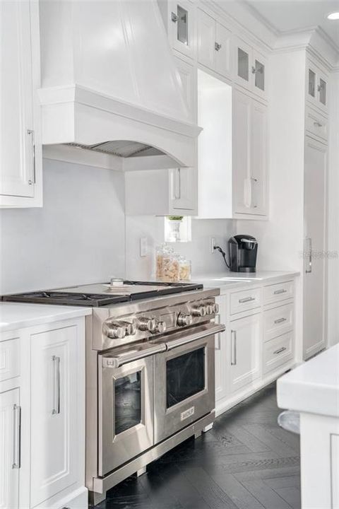 For Sale: $3,194,888 (5 beds, 6 baths, 5423 Square Feet)