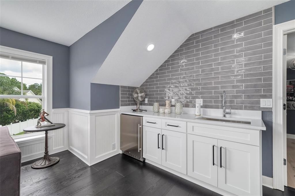 For Sale: $3,194,888 (5 beds, 6 baths, 5423 Square Feet)