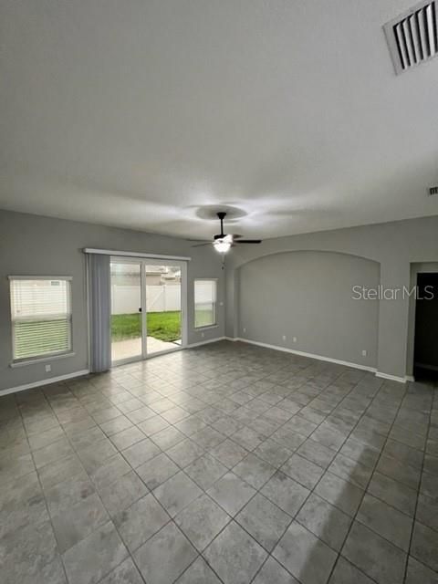 待售: $399,000 (3 贝兹, 2 浴室, 2008 平方英尺)