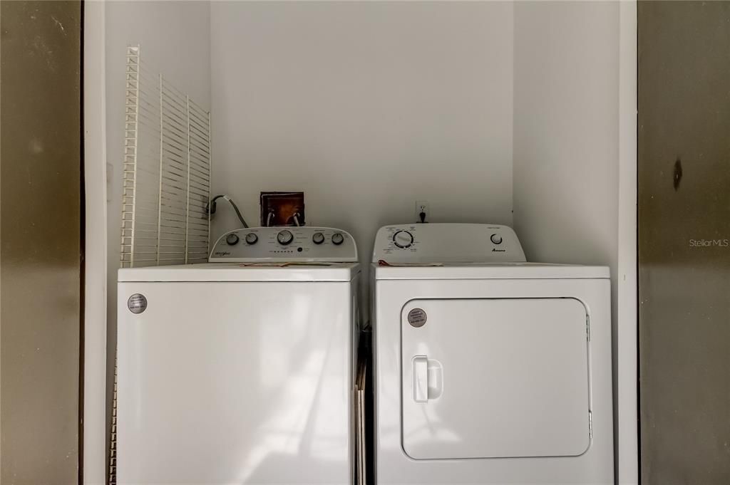 待售: $164,000 (2 贝兹, 2 浴室, 1054 平方英尺)