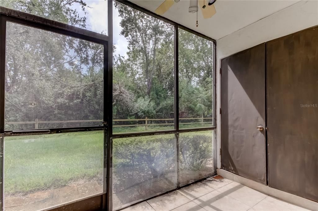 待售: $164,000 (2 贝兹, 2 浴室, 1054 平方英尺)