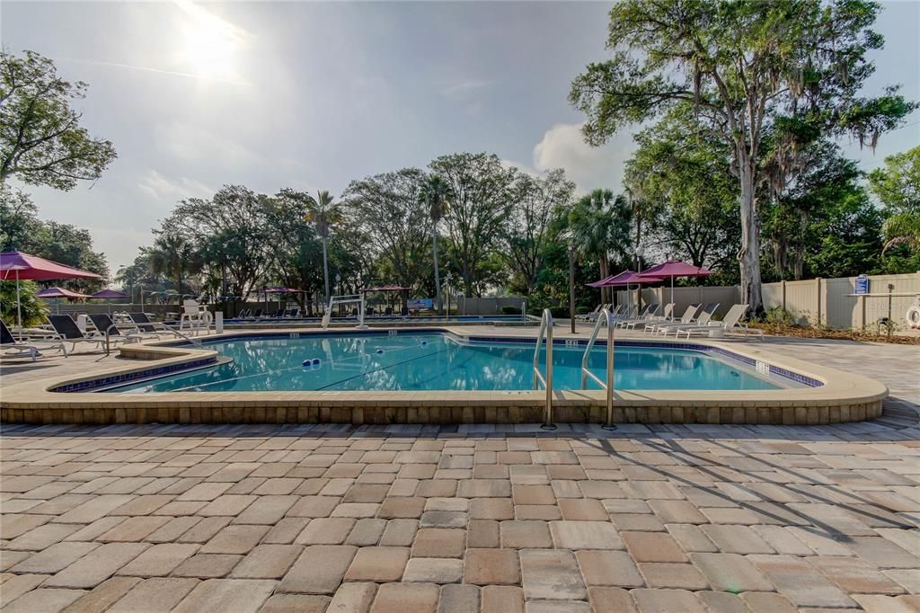 待售: $164,000 (2 贝兹, 2 浴室, 1054 平方英尺)