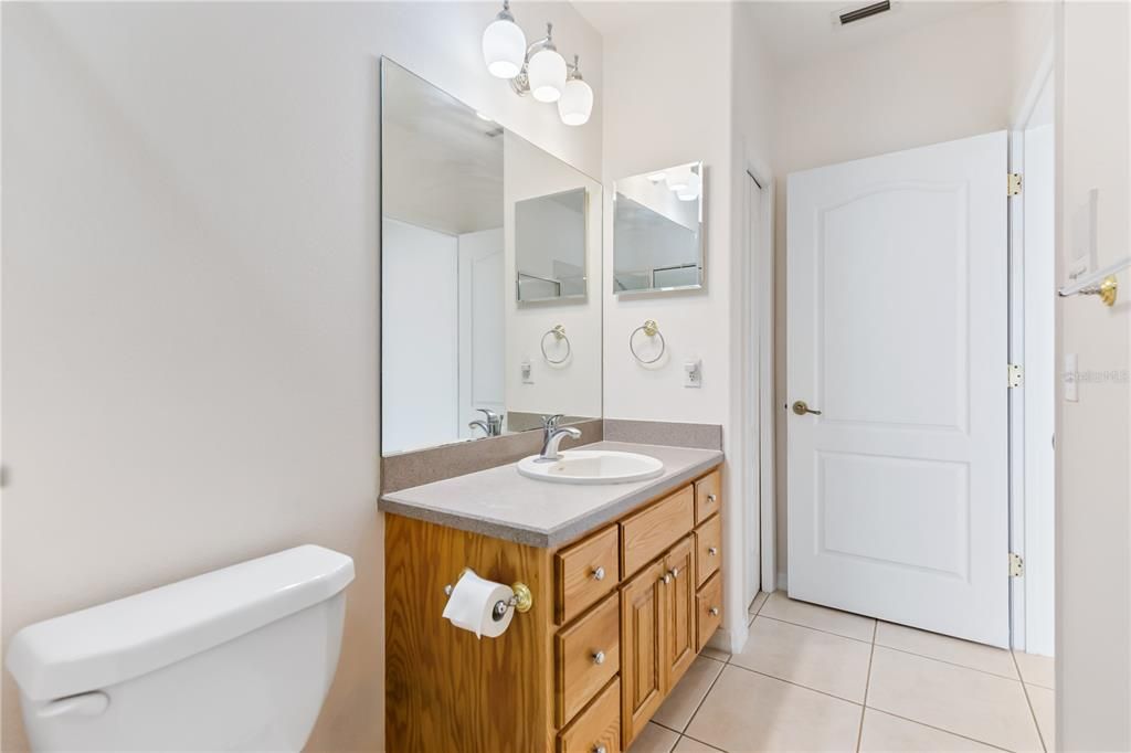 合同活跃: $690,000 (5 贝兹, 4 浴室, 3187 平方英尺)