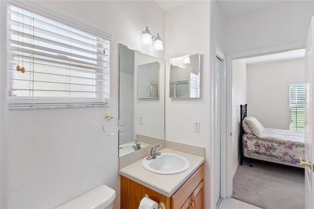 合同活跃: $690,000 (5 贝兹, 4 浴室, 3187 平方英尺)