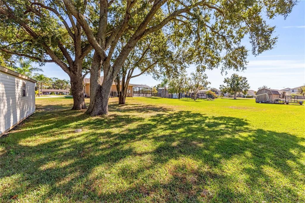 合同活跃: $690,000 (5 贝兹, 4 浴室, 3187 平方英尺)