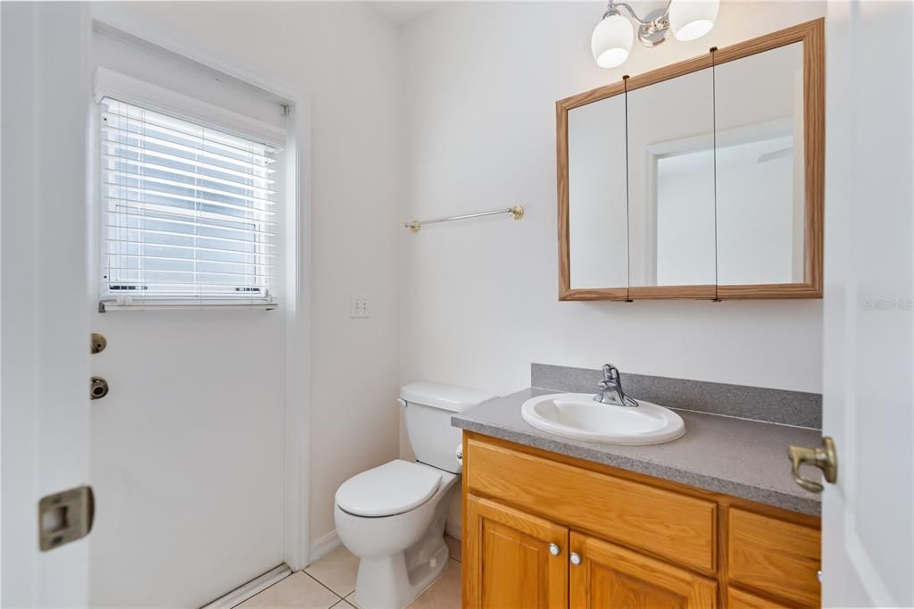 合同活跃: $690,000 (5 贝兹, 4 浴室, 3187 平方英尺)