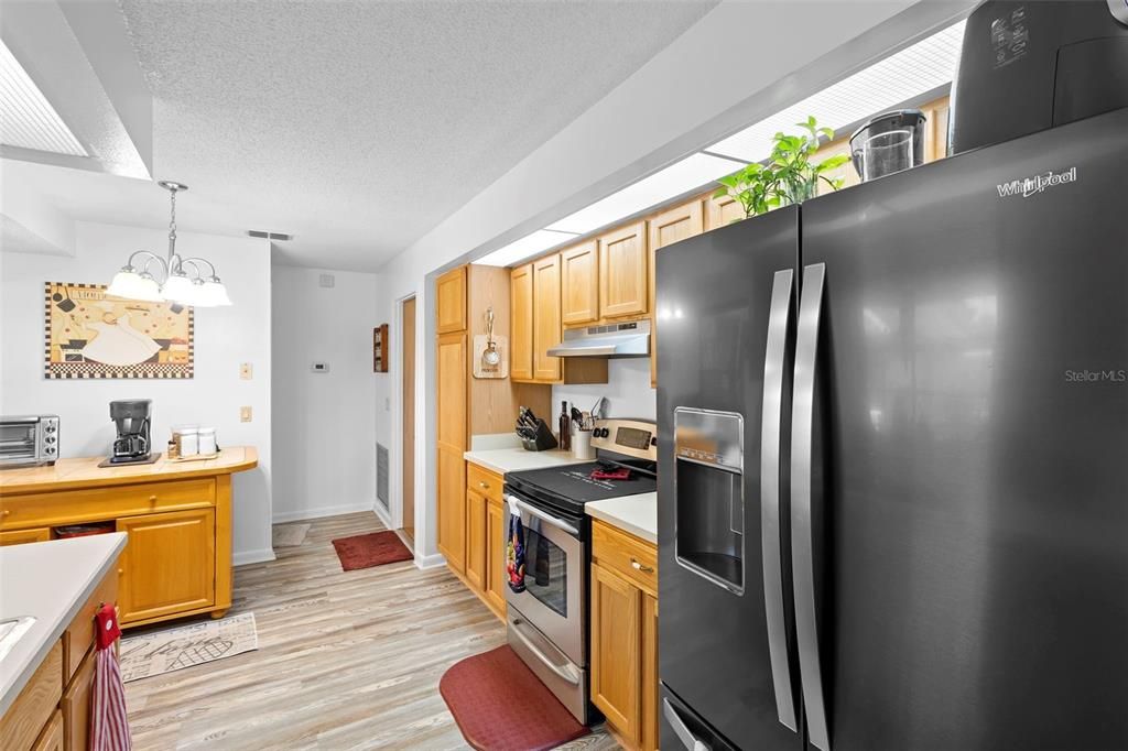 На продажу: $313,000 (3 спален, 2 ванн, 1411 Квадратных фут)