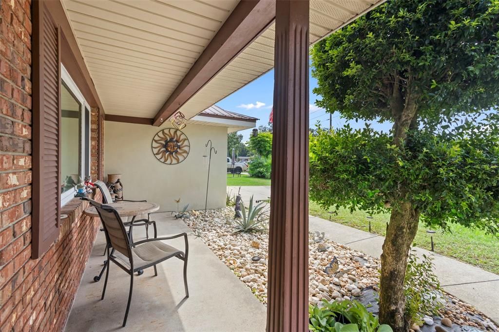 На продажу: $313,000 (3 спален, 2 ванн, 1411 Квадратных фут)