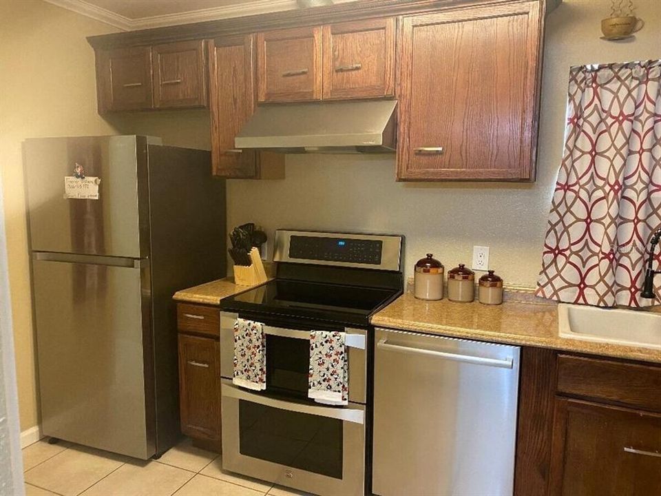 En Venta: $1,200,000 (3 camas, 3 baños, 1851 Pies cuadrados)