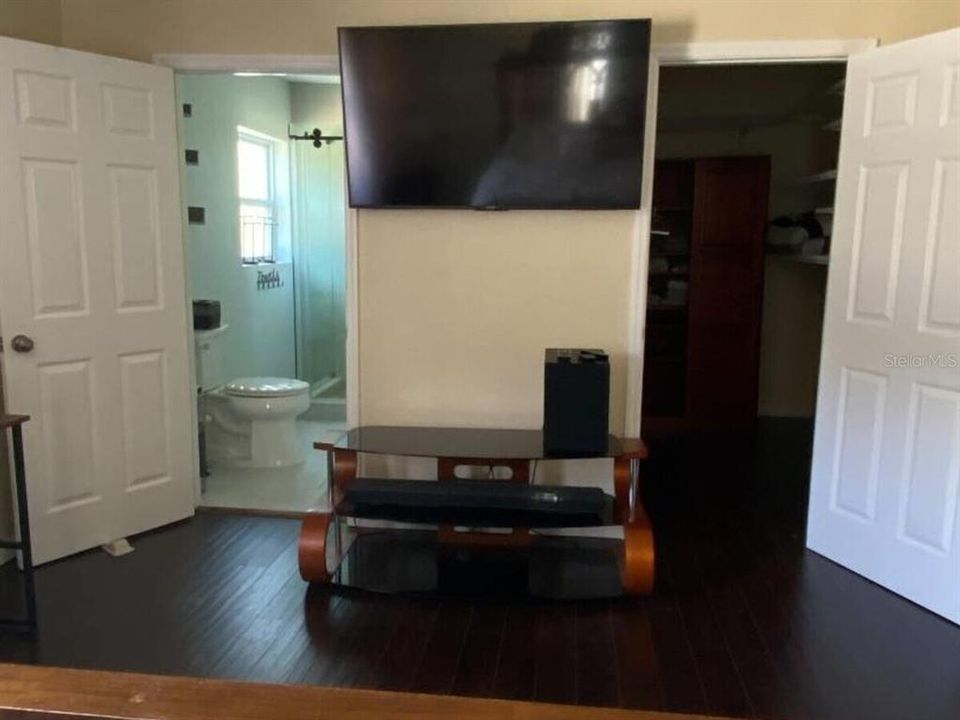 En Venta: $1,200,000 (3 camas, 3 baños, 1851 Pies cuadrados)