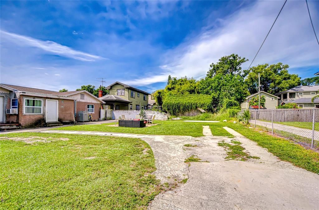 En Venta: $1,200,000 (3 camas, 3 baños, 1851 Pies cuadrados)