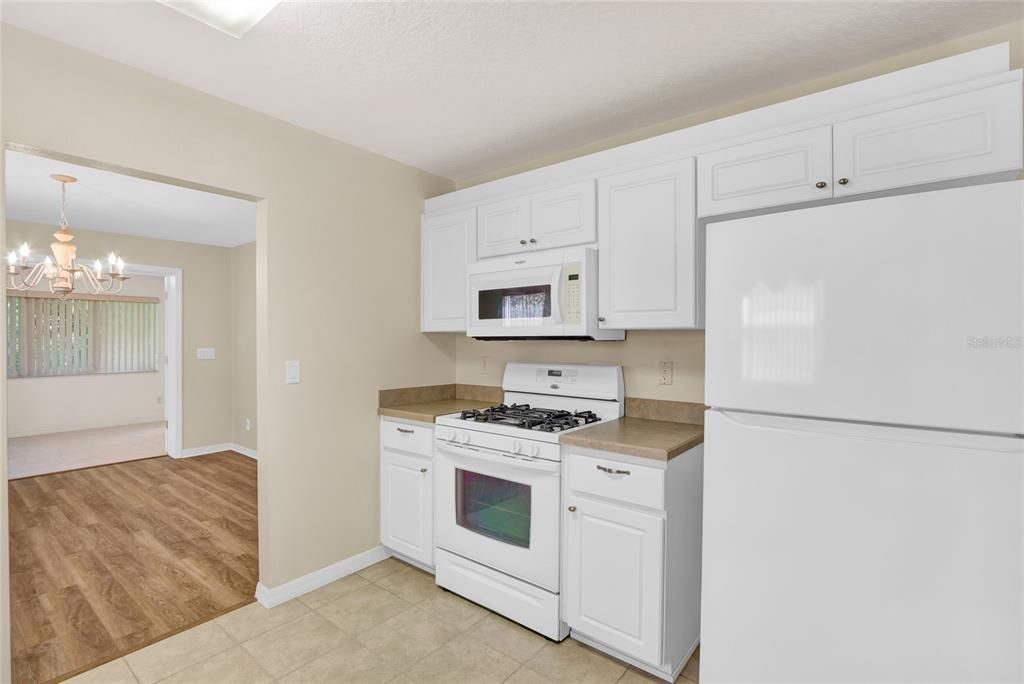 For Sale: $464,900 (4 beds, 3 baths, 3125 Square Feet)