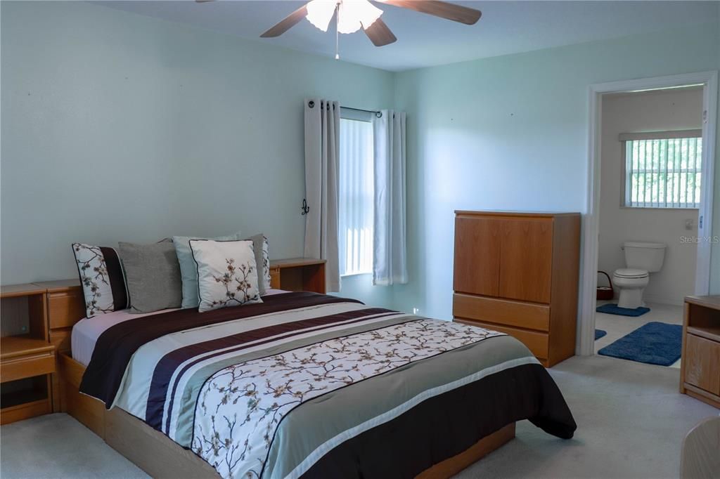 For Sale: $464,900 (4 beds, 3 baths, 3125 Square Feet)