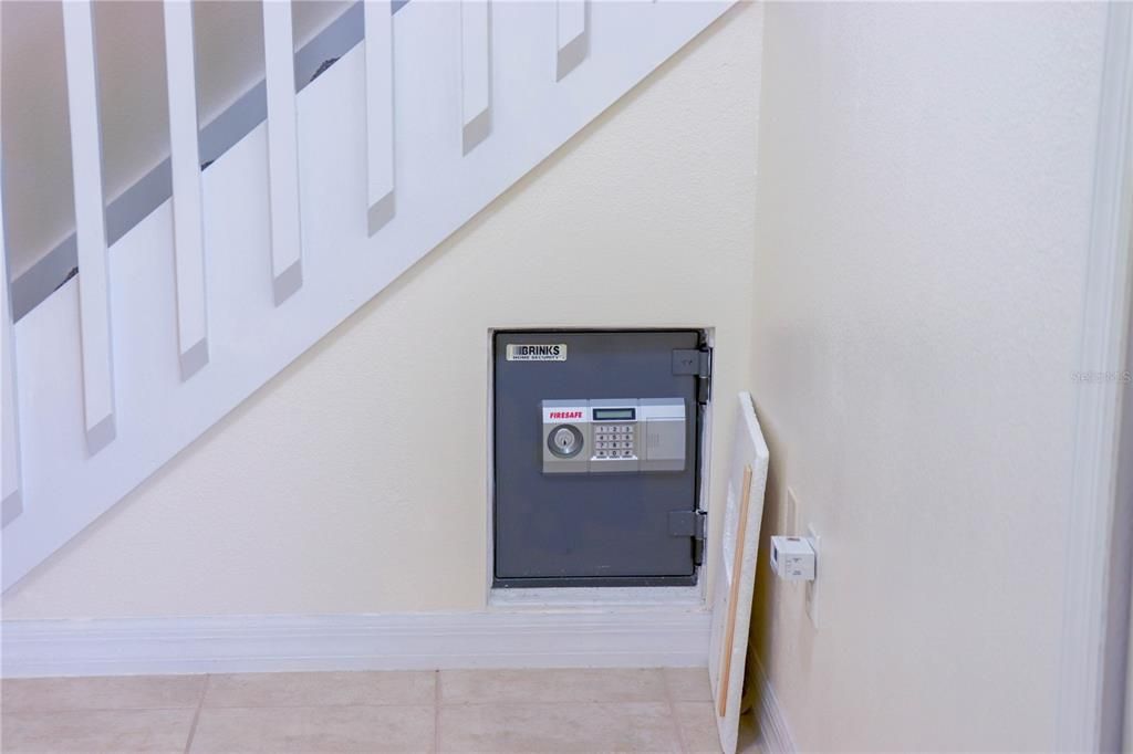 For Sale: $464,900 (4 beds, 3 baths, 3125 Square Feet)