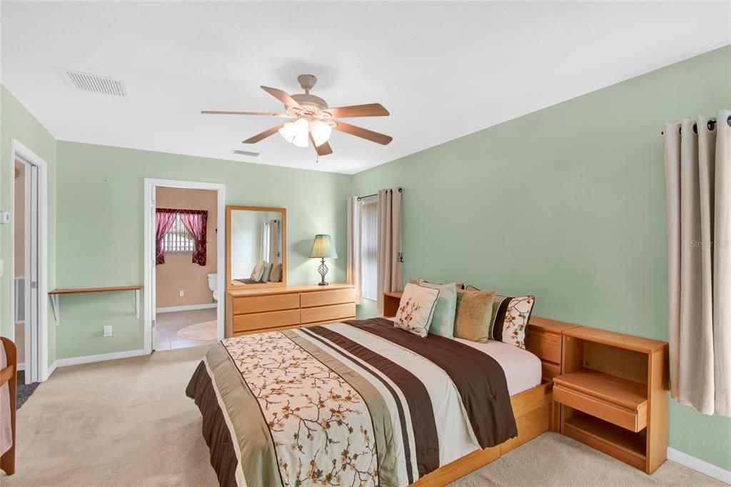 For Sale: $464,900 (4 beds, 3 baths, 3125 Square Feet)