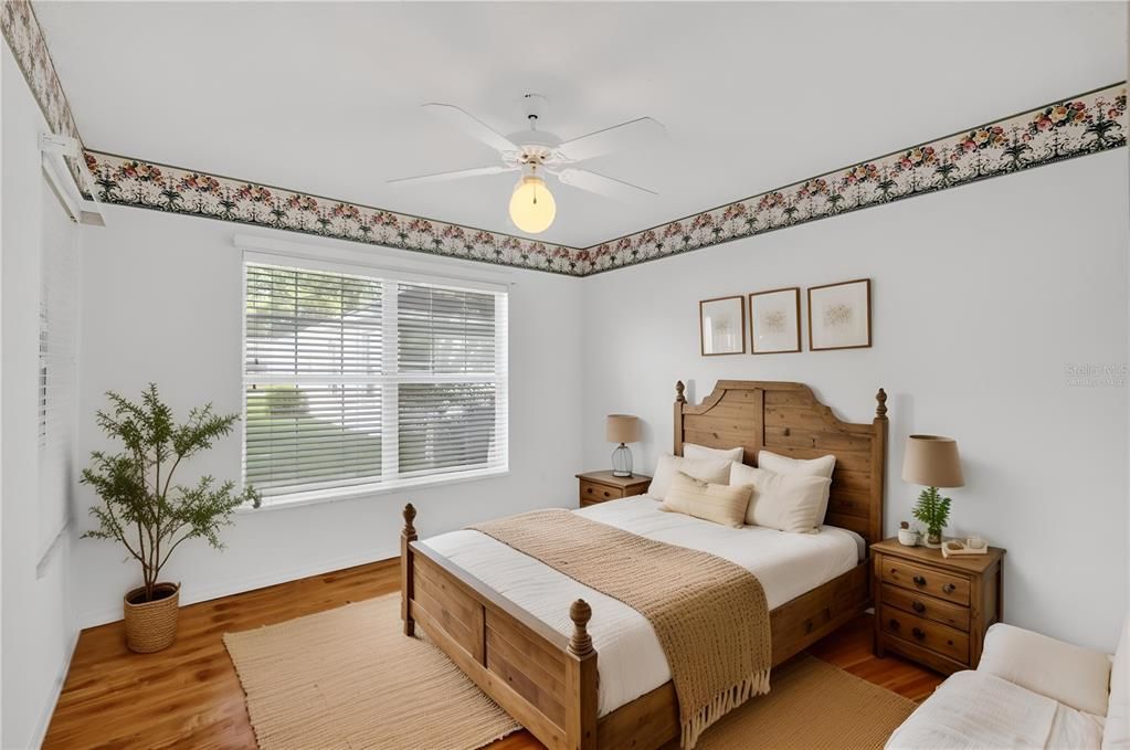 Под контрактом: $375,000 (3 спален, 2 ванн, 1858 Квадратных фут)