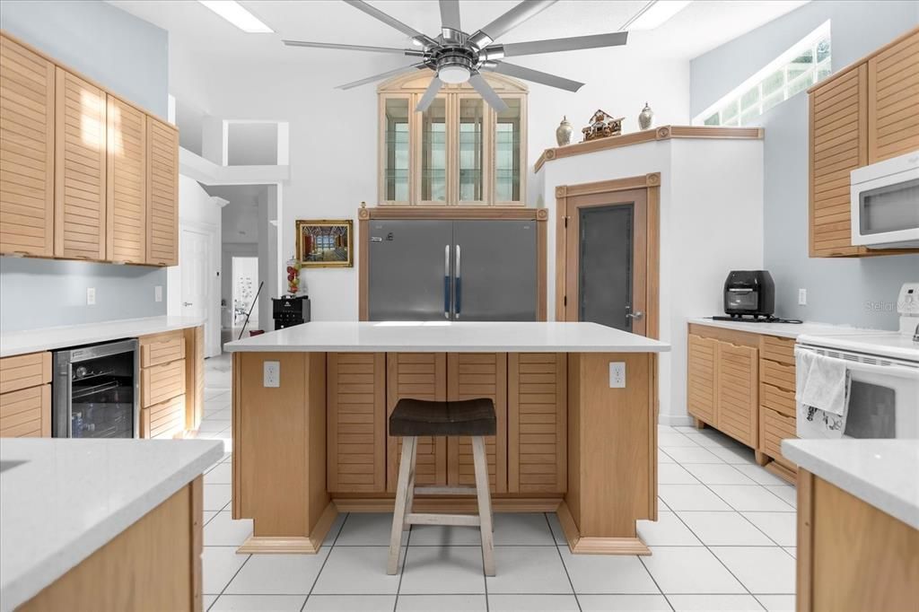 На продажу: $829,900 (4 спален, 3 ванн, 3267 Квадратных фут)