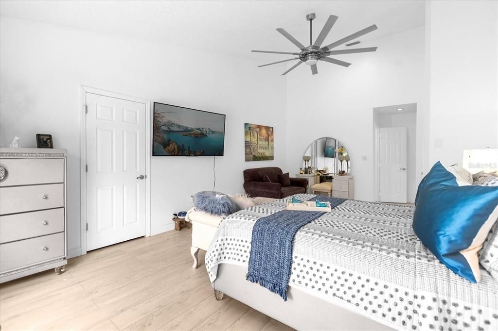 На продажу: $829,900 (4 спален, 3 ванн, 3267 Квадратных фут)