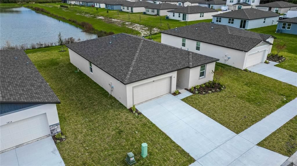 For Rent: $2,100 (4 beds, 2 baths, 1823 Square Feet)