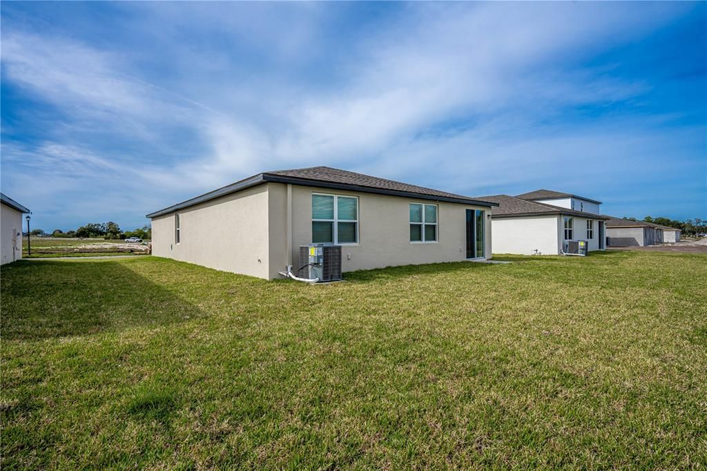 For Rent: $2,100 (4 beds, 2 baths, 1823 Square Feet)