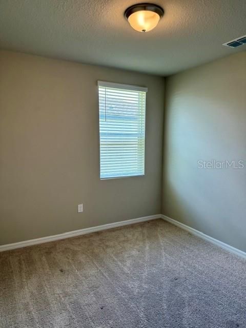 For Rent: $2,100 (4 beds, 2 baths, 1823 Square Feet)