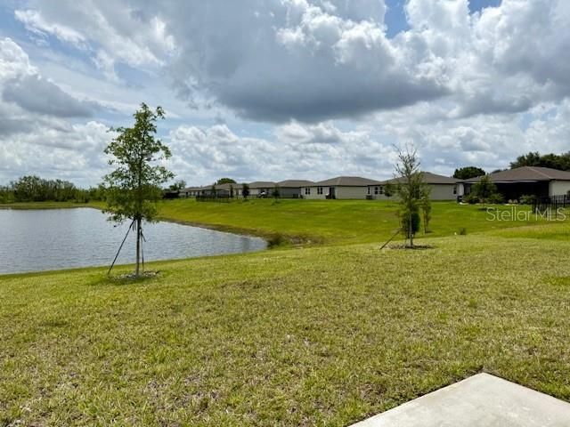 For Rent: $2,100 (4 beds, 2 baths, 1823 Square Feet)