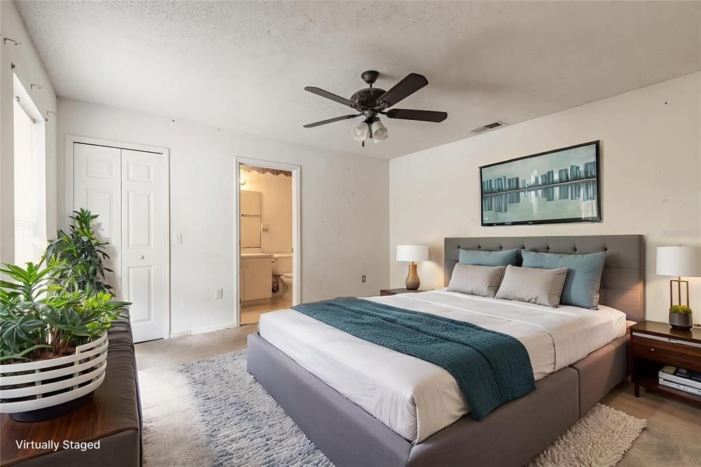 合同活跃: $224,900 (3 贝兹, 2 浴室, 1208 平方英尺)