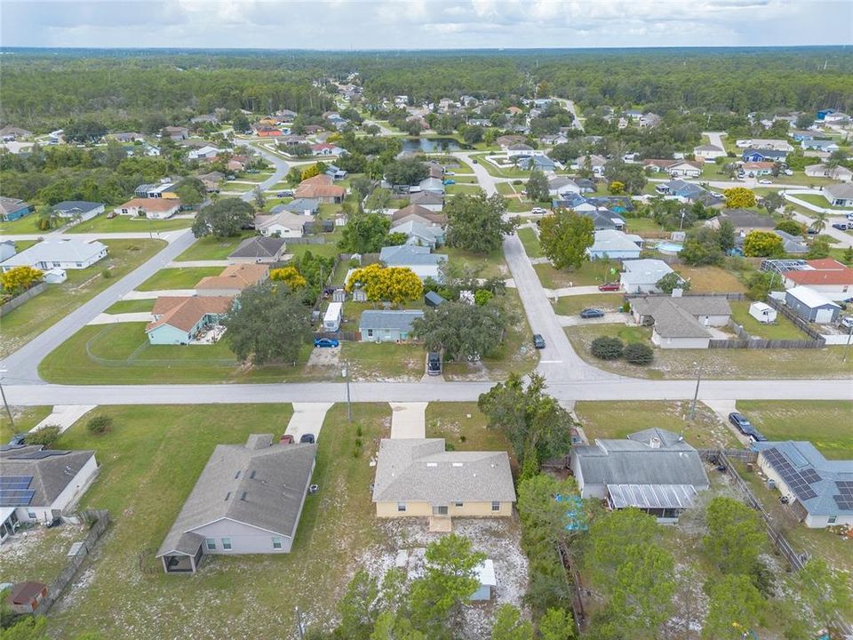 合同活跃: $224,900 (3 贝兹, 2 浴室, 1208 平方英尺)