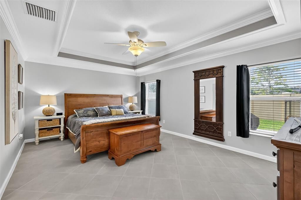 На продажу: $550,000 (3 спален, 3 ванн, 1905 Квадратных фут)