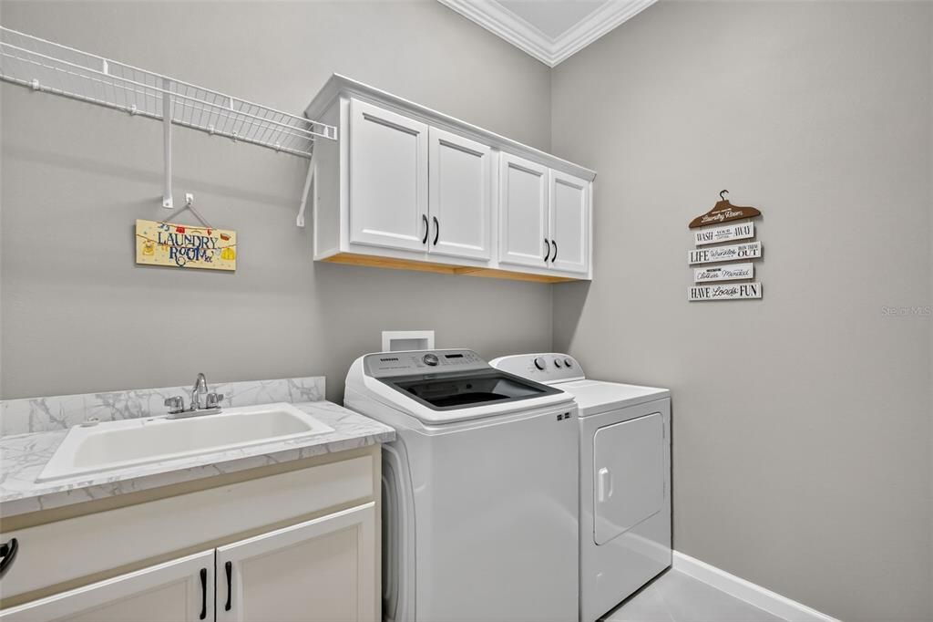 На продажу: $550,000 (3 спален, 3 ванн, 1905 Квадратных фут)