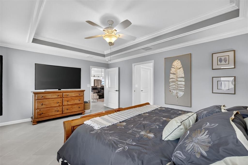 На продажу: $550,000 (3 спален, 3 ванн, 1905 Квадратных фут)