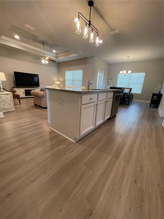 出租: $2,900 (3 贝兹, 2 浴室, 1635 平方英尺)